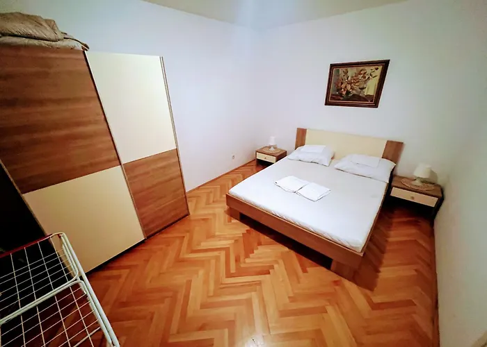 Monsignor Apartment *