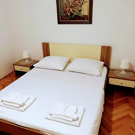 Apartment Monsignor Split