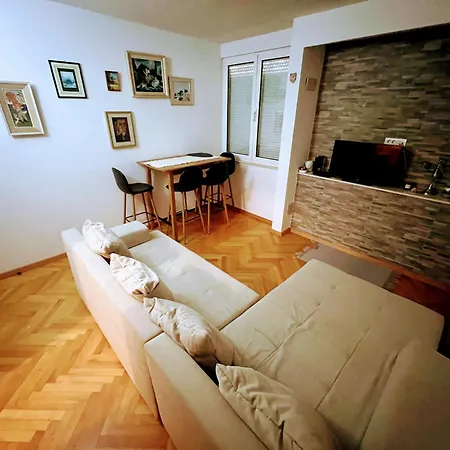 Apartment Monsignor *