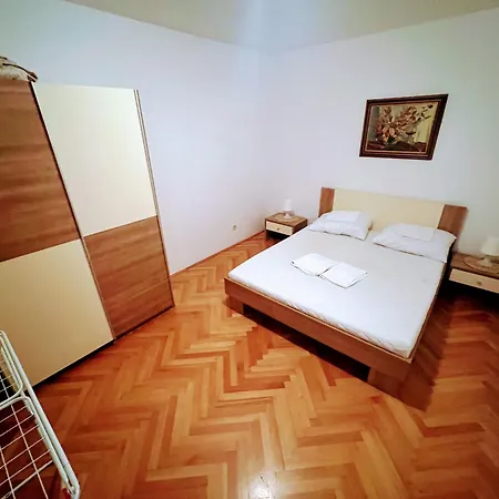 Monsignor Apartment *