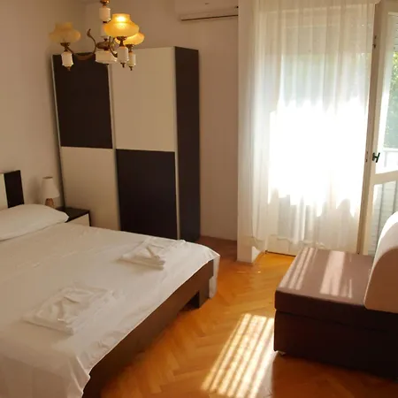 Apartment Monsignor Split